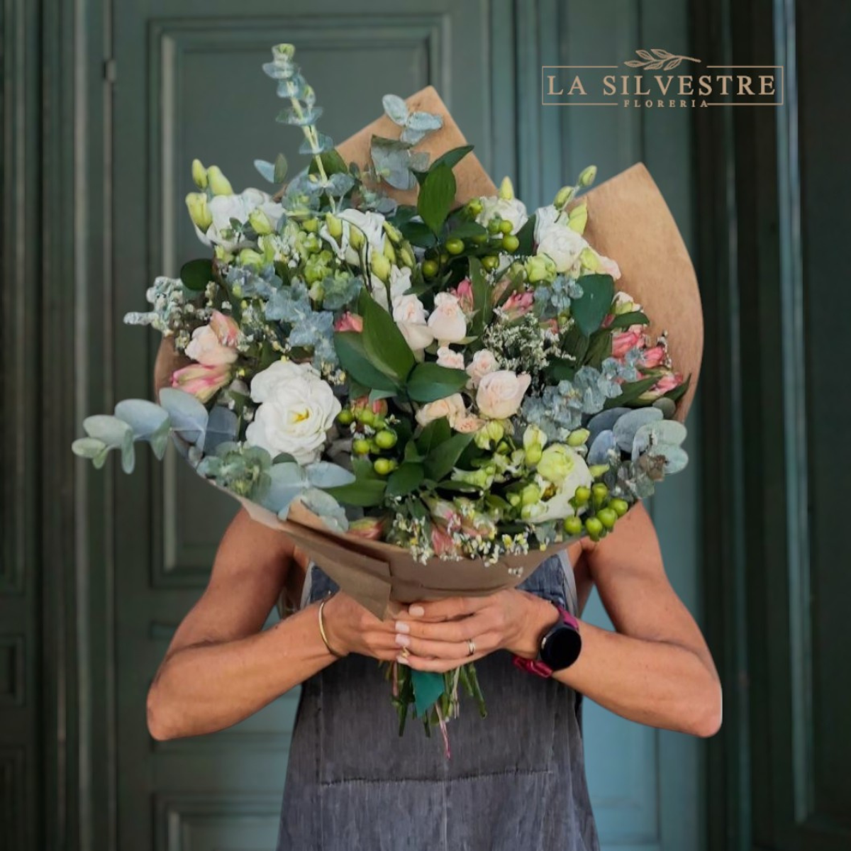 PROMO RAMO AURORA S + BOLSO CON 50%OFF| Flores a domicilio | Florería La Silvestre