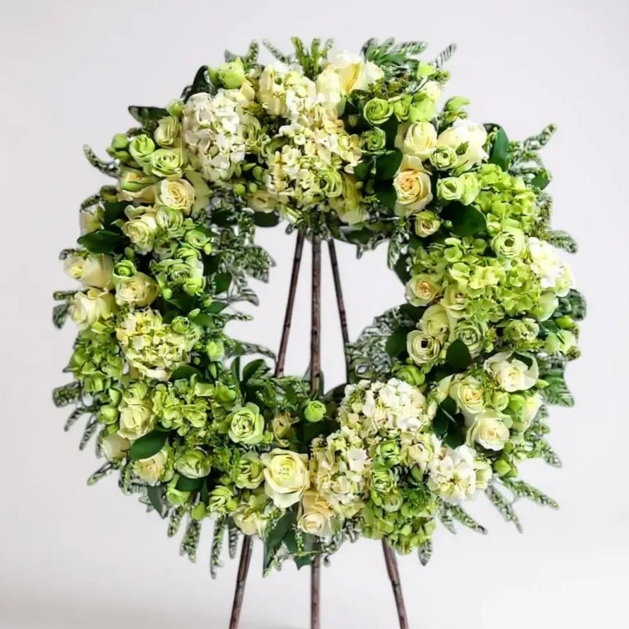 CORONA DE FLORES DELUXE| Flores a domicilio | Florería La Silvestre