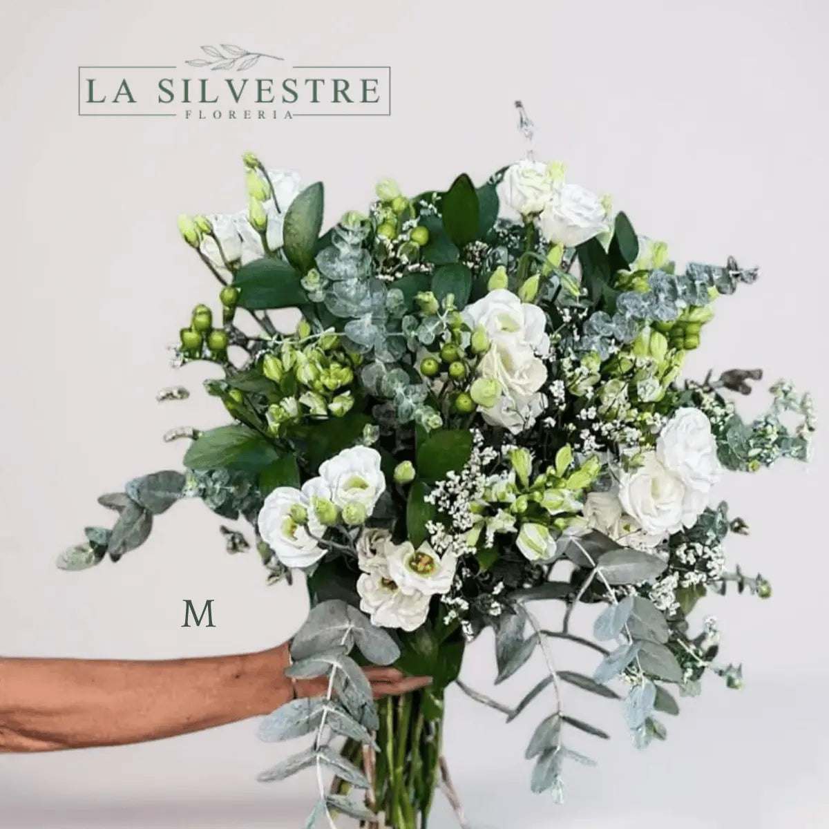 RAMO DE FLORES PARA CONDOLENCIAS PURA| Flores a domicilio | Florería La Silvestre