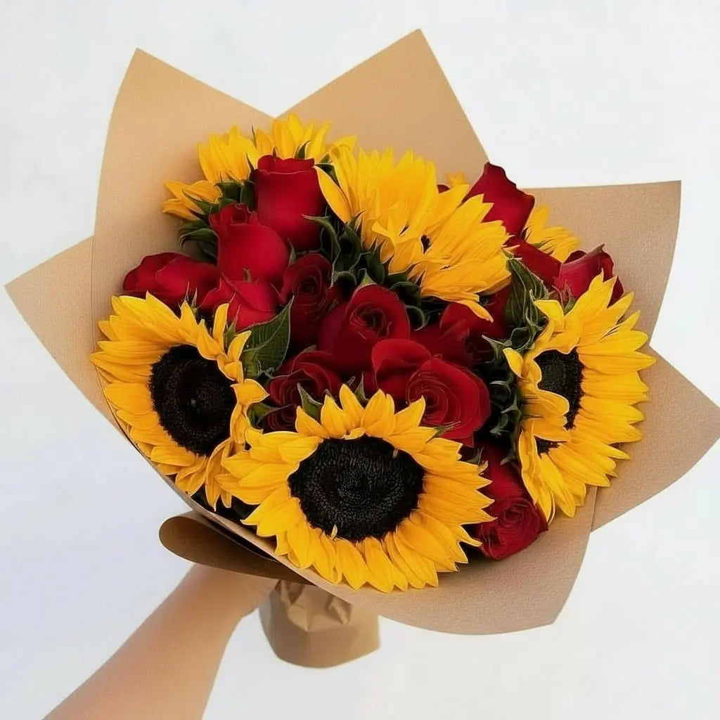 RAMO DE GIRASOLES Y ROSAS