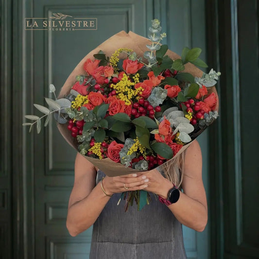 RAMOS DE FLORES PARA GRADUACION CALIDA| Flores a domicilio | Florería La Silvestre