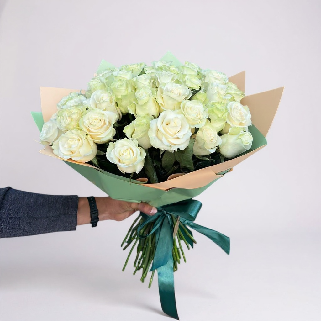 RAMO DE ROSAS BLANCAS