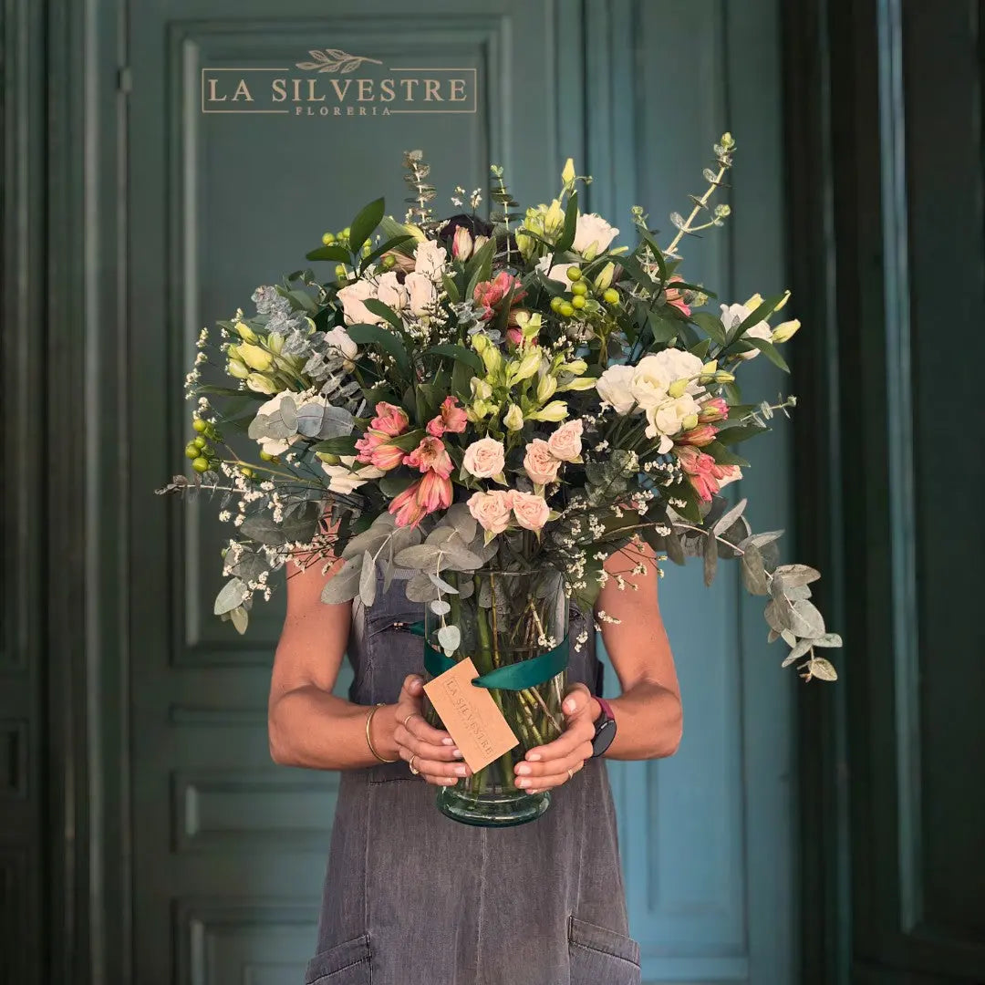   ARREGLOS FLORALES PARA CUMPLEAÑOS AURORA| Flores a domicilio | Florería La Silvestre