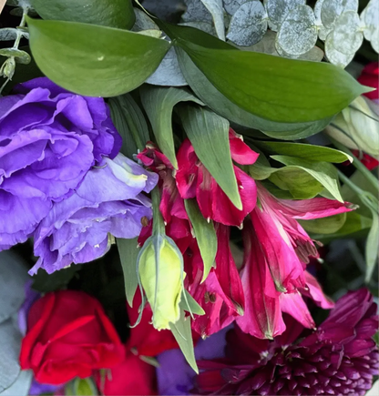   ARREGLOS FLORALES PARA CUMPLEAÑOS CARMESI| Flores a domicilio | Florería La Silvestre