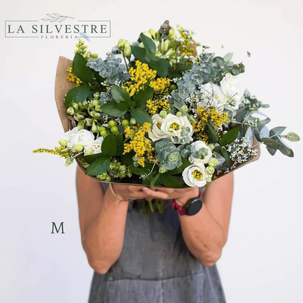   RAMO DE FLORES PARA CONDOLENCIAS ALBA| Flores a domicilio | Florería La Silvestre