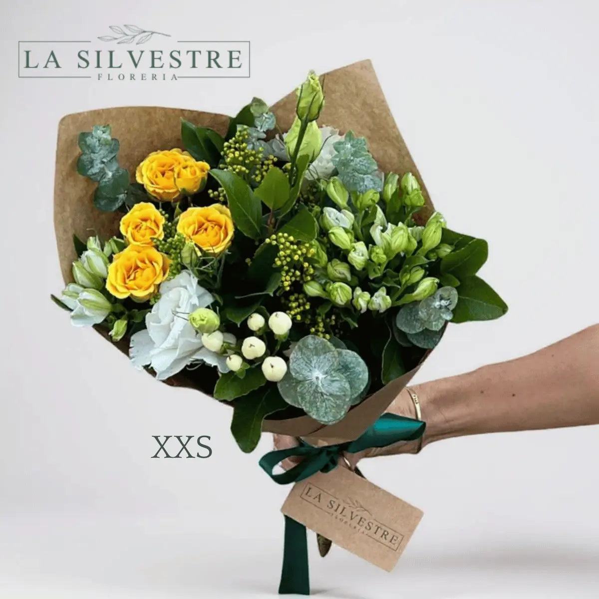   RAMO DE FLORES PARA CONDOLENCIAS ALBA| Flores a domicilio | Florería La Silvestre