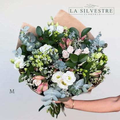   RAMO DE FLORES PARA CONDOLENCIAS AURORA| Flores a domicilio | Florería La Silvestre