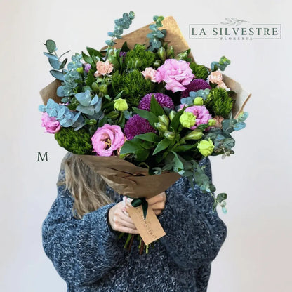   RAMO DE FLORES PARA GRADUACION BRISA| Flores a domicilio | Florería La Silvestre