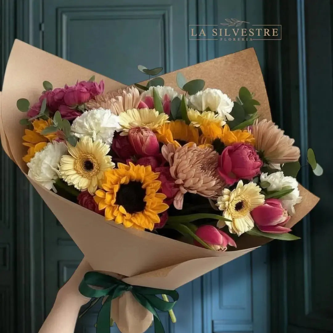   RAMO DE GIRASOLES Y FLORES PASTEL| Flores a domicilio | Florería La Silvestre