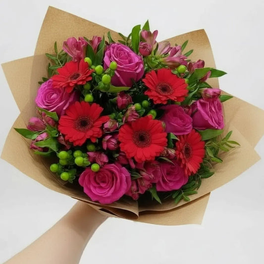 RAMO DE ROSAS, GERBERAS, ASTROMELIAS