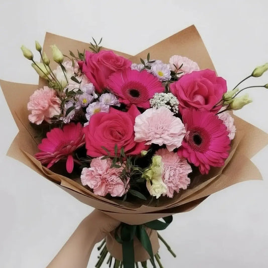 RAMO DE ROSAS, MINICLAVELES Y GERBERAS