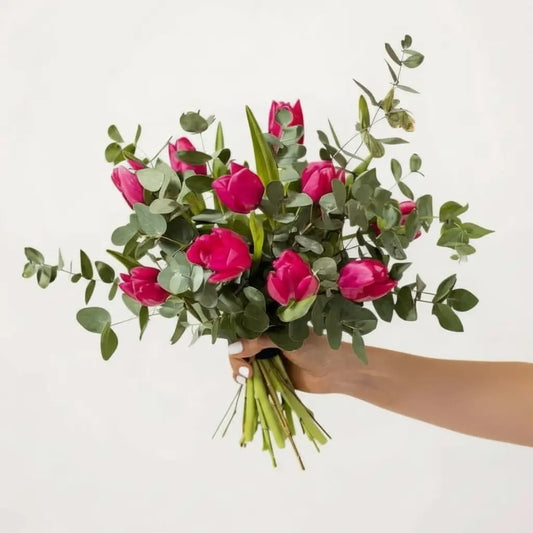 RAMO DE TULIPANES FUCSIA