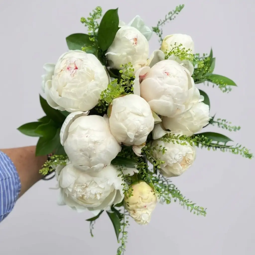 RAMO PEONIAS BLANCAS